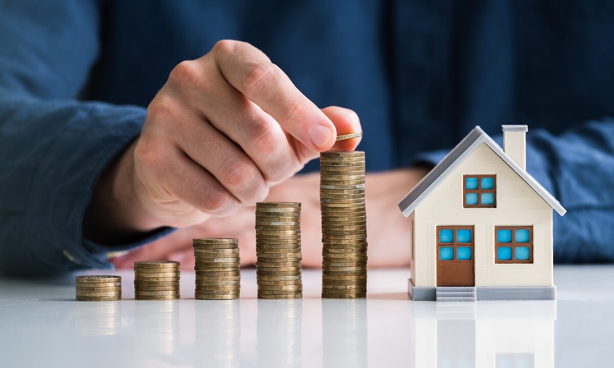 Real Estate Investing: The Ultimate Guide for Beginners in 2025
